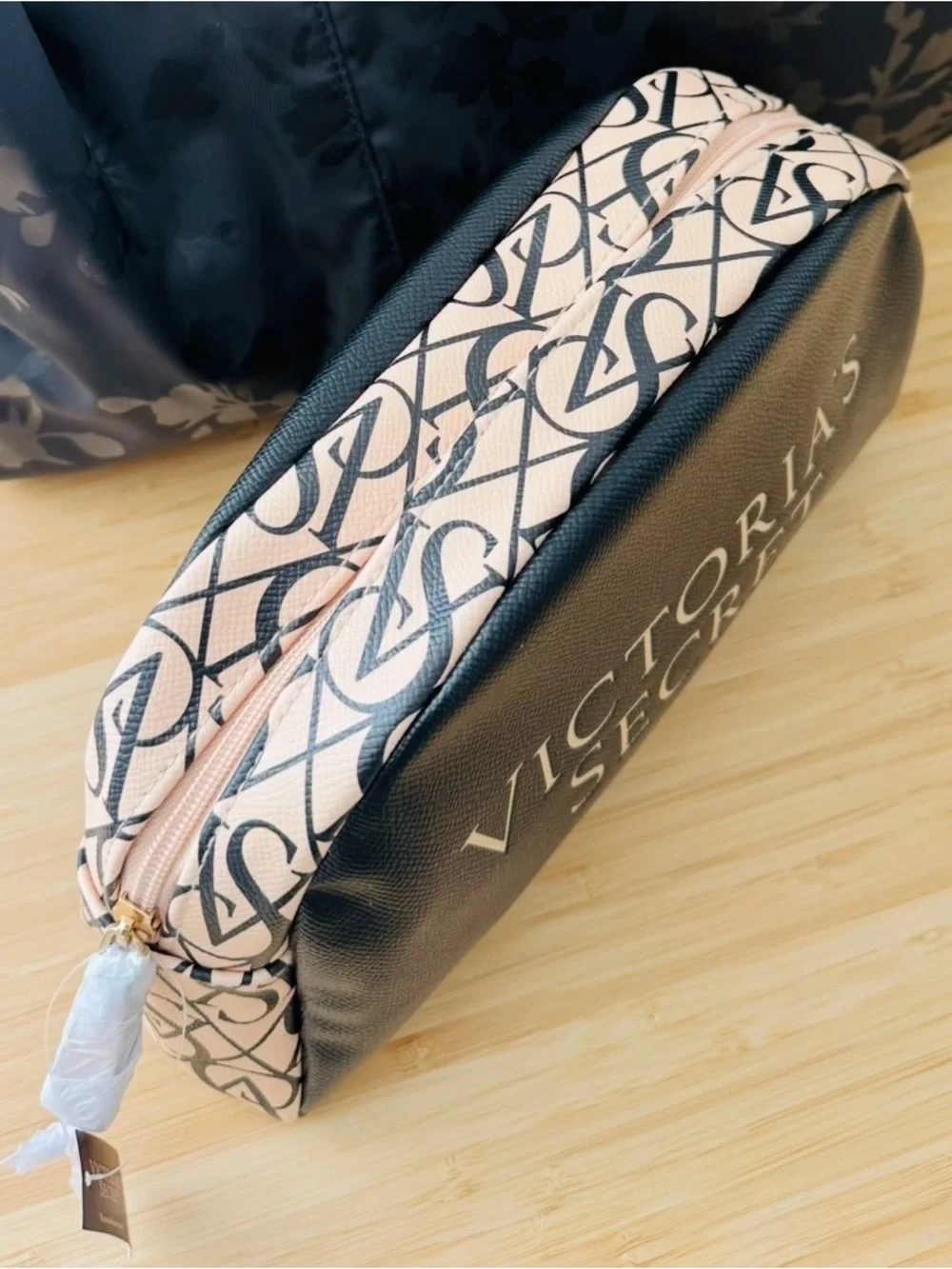 Victoria's Secret Black & Cream Logo Cosmetic Pouch Case